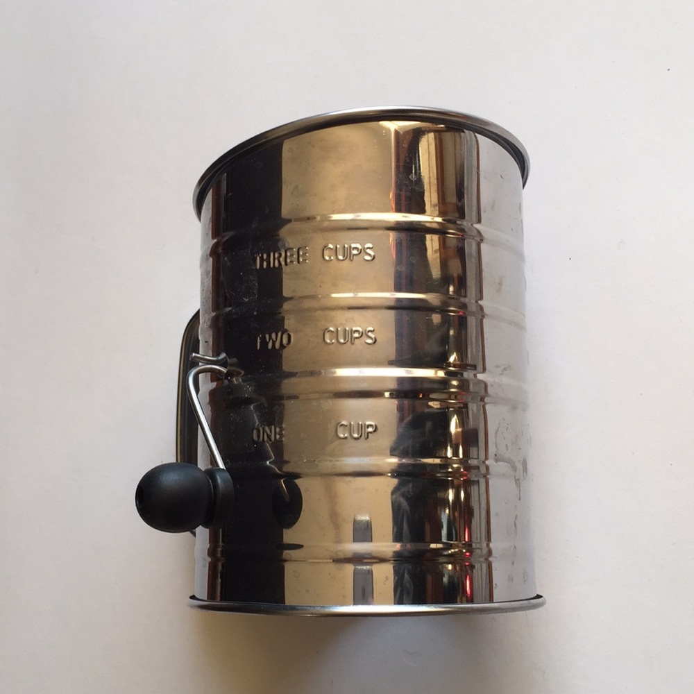 Flour sifter - Perfect for sourdough bread 🍞